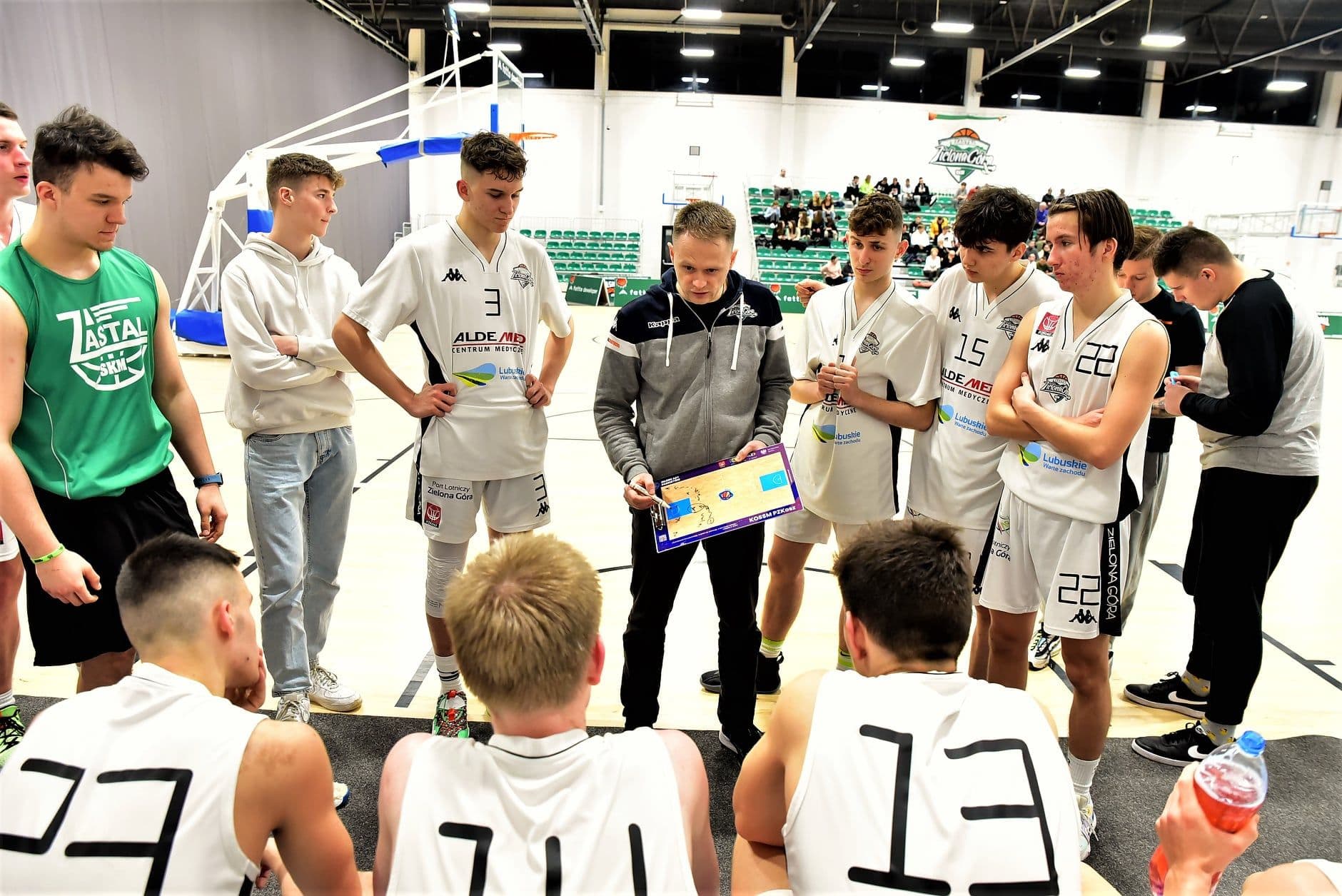 II LIGA : Przegrana z NYSĄ, w środę 26.01 DERBY z BC Swiss KRONO Żary — zdjęcie 1