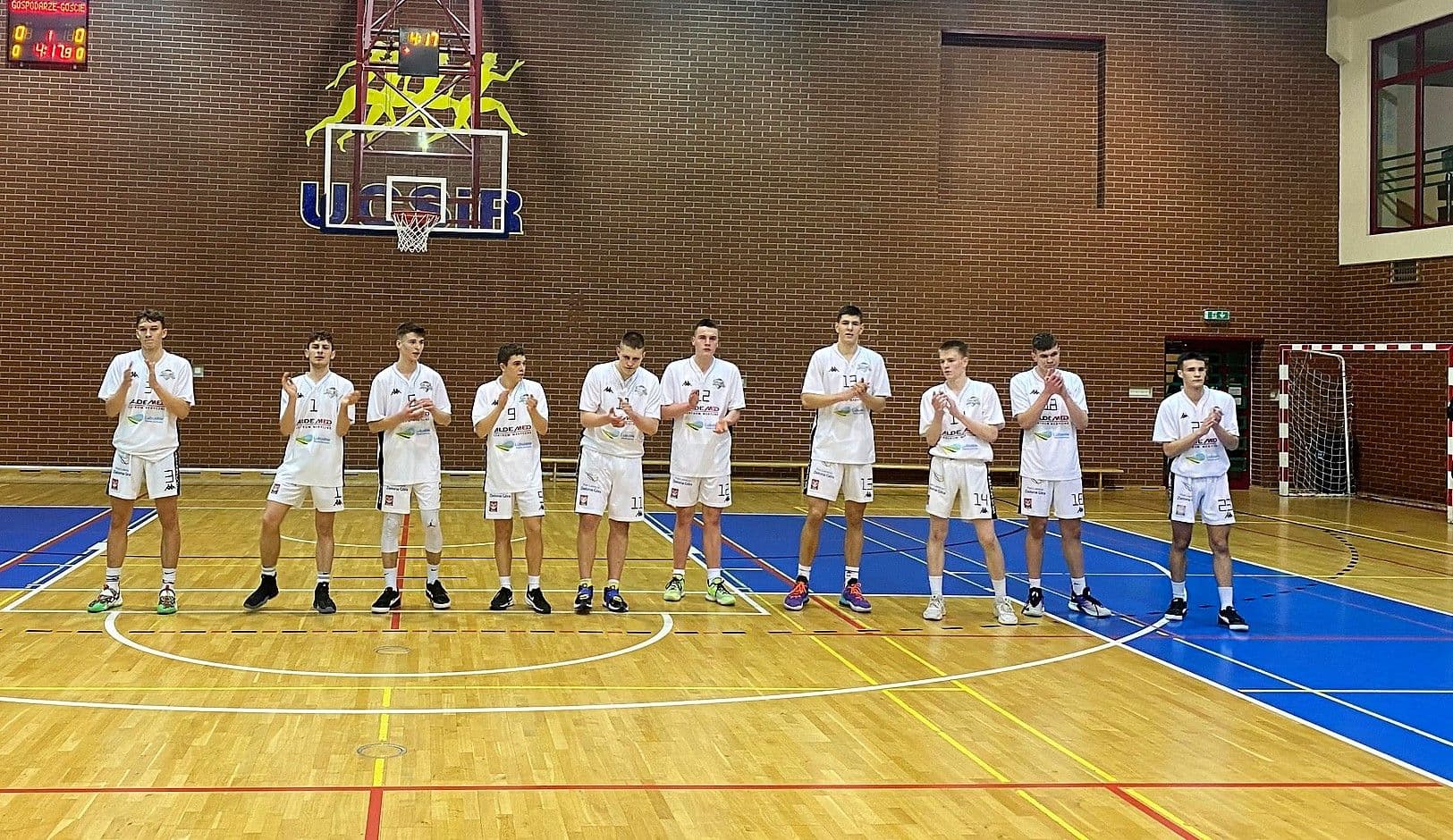 Juniorzy Starsi z jednym zwycięstwem w Warszawie, Passa Juniora I r. 2005 TRWA ! — zdjęcie 2