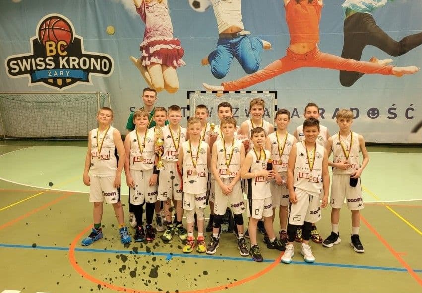 Wicemistrzostwo województwa w mini koszykówce chłopców, dobre występy dziewcząt ! — zdjęcie 2