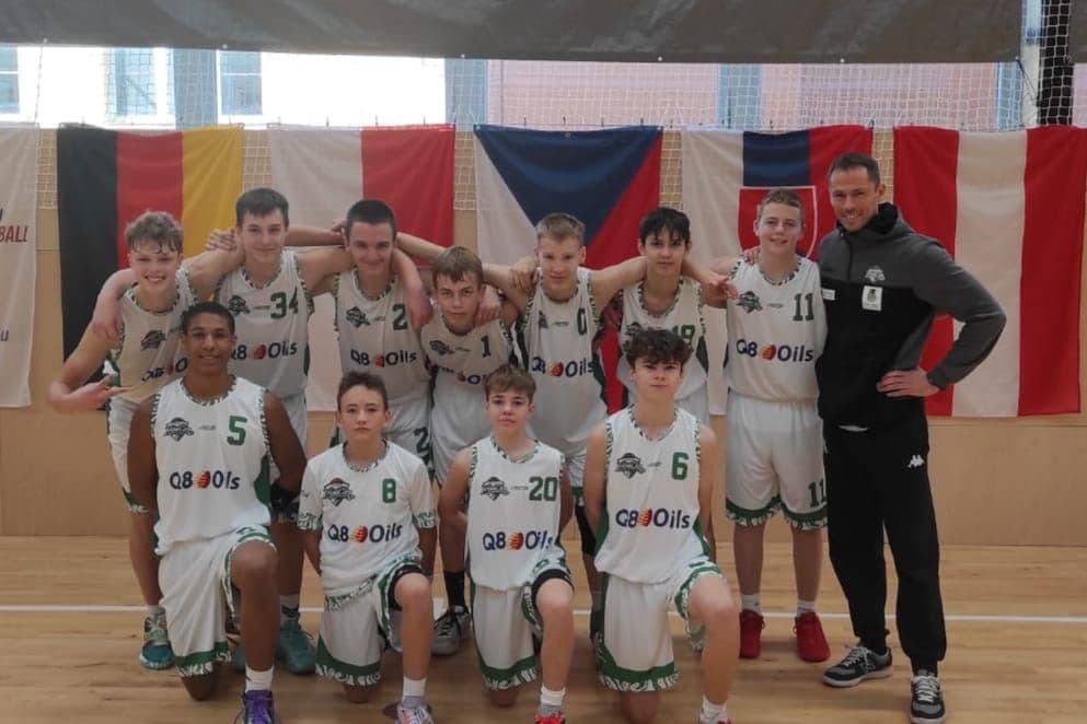 Świetny występ w CEYBL. Kadeci Zastalu U15 na 2 miejscu ! — zdjęcie 1