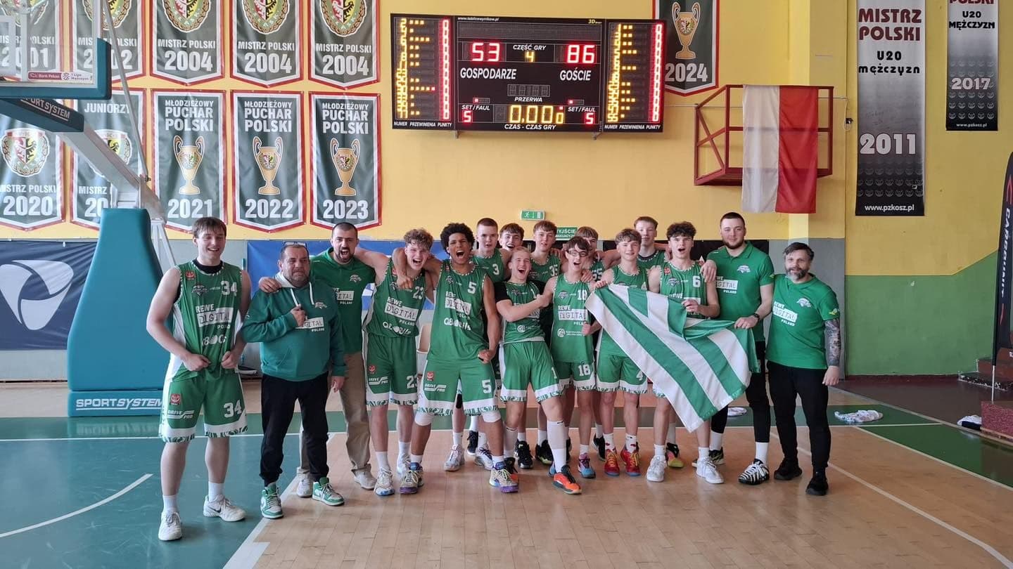 Kończymy Centarlną Ligę Juniorów na świetnym V miejscu. Spektakularne zwycięstwa na koniec ! — zdjęcie 1