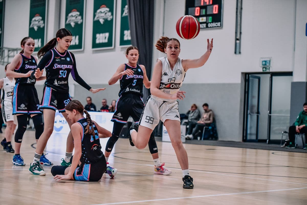 Zwycięstwo Kadetek U15. Aż 13 meczów naszych drużyn w weekend. — zdjęcie 1